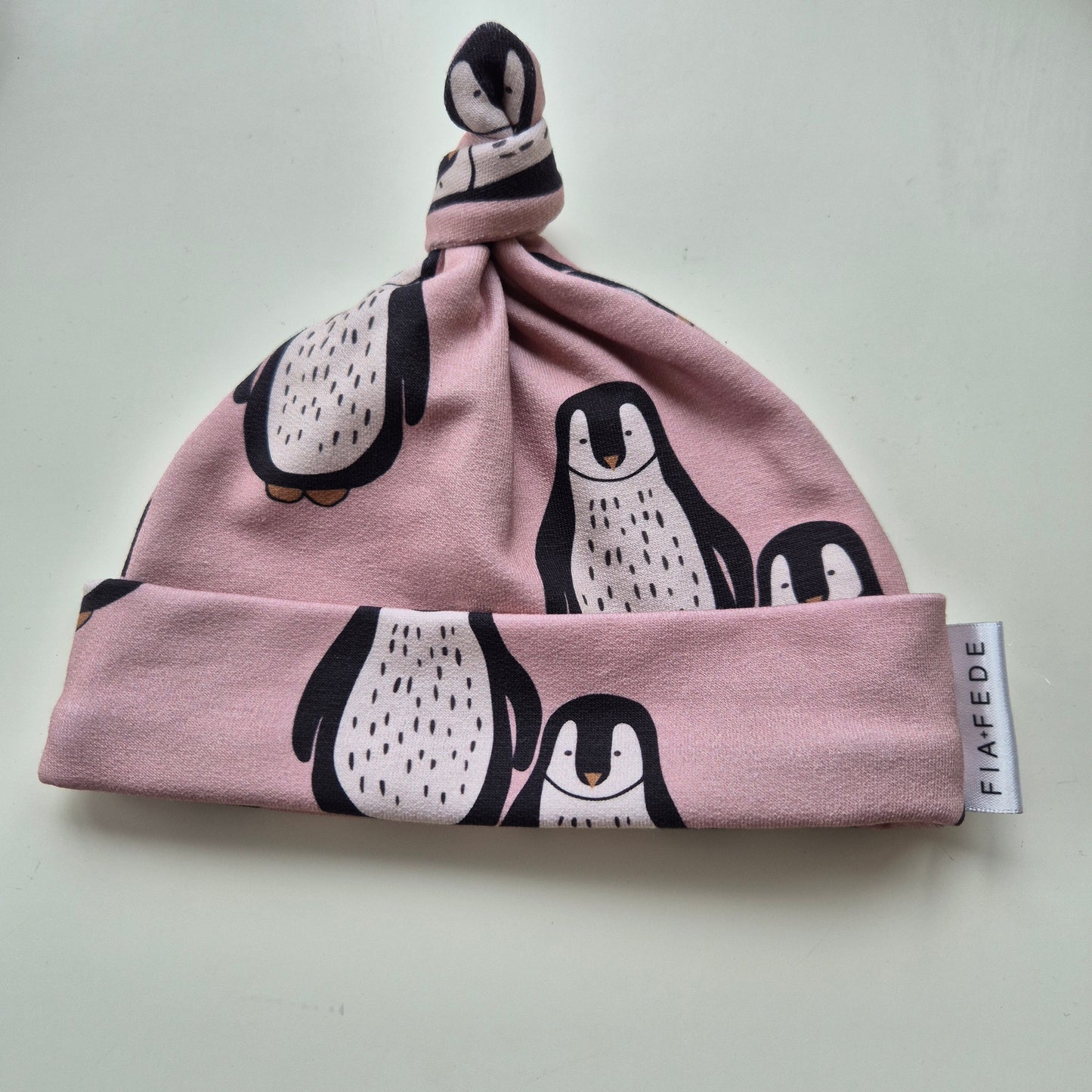 Penguin - Organic baby hat